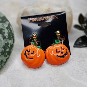 Pumpkin Post Earrings.